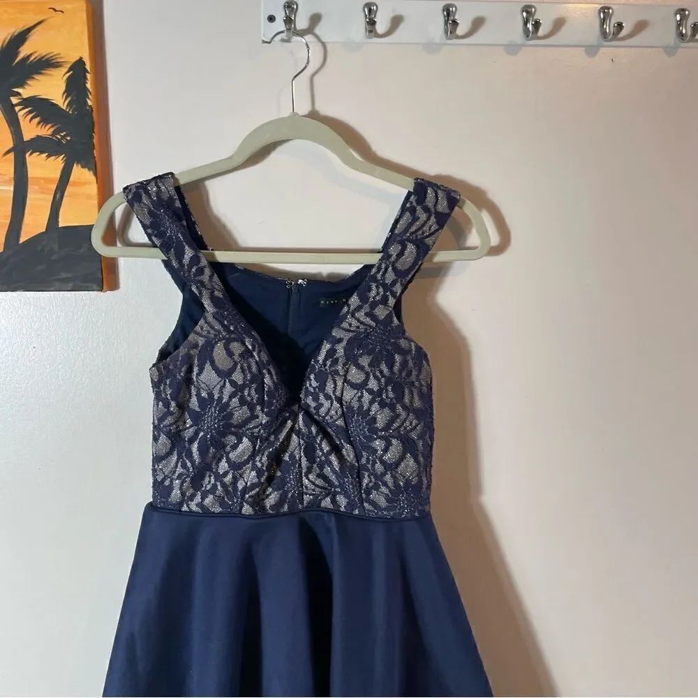 City studio dress - Picture 4 of 8